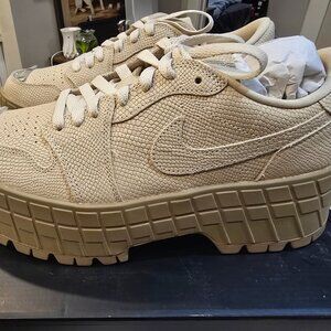 New Nike Women's Air Jordan 1 Low Brooklyn Shoes - Rattan (HF3184-200) Size 10